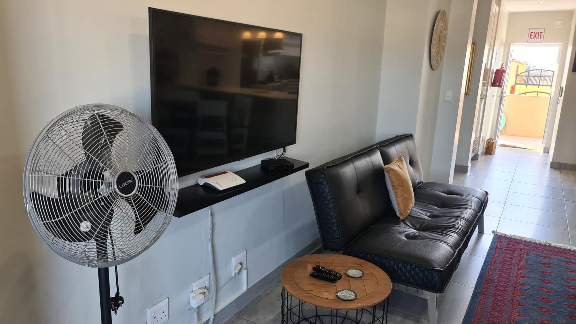 Bright & Stylish Self Catering Swakopmund Cbd Apartment Exterior photo